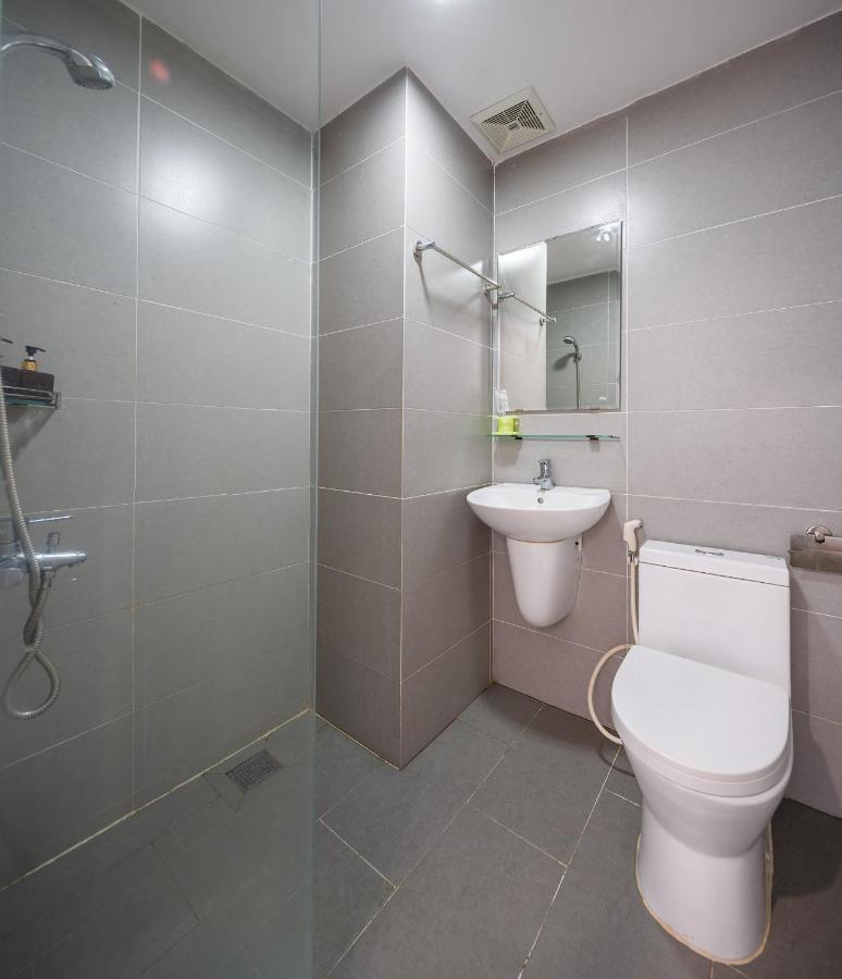 Sea View Balcony Retreat: My Khe Beach Proximity Apartment Da Nang Exterior photo